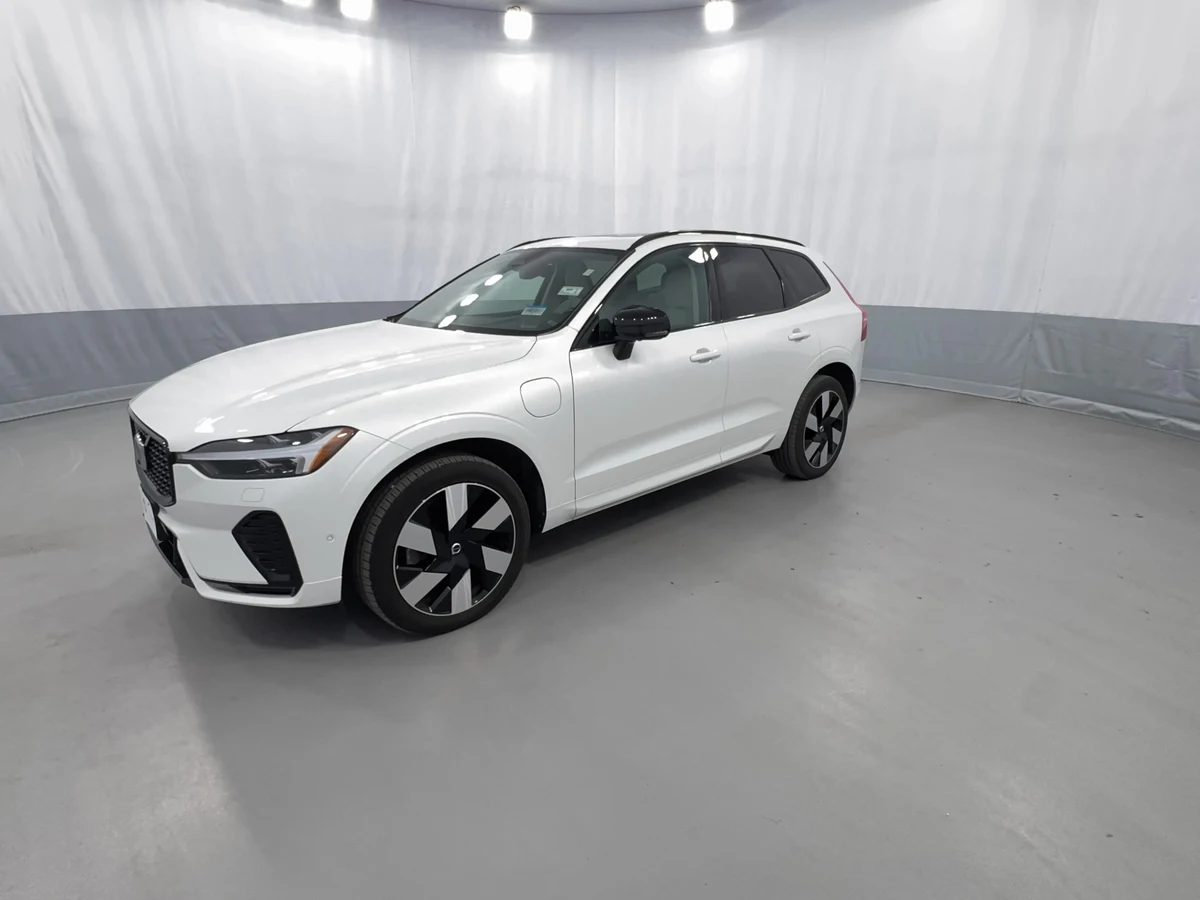 2025 Volvo XC60 Recharge